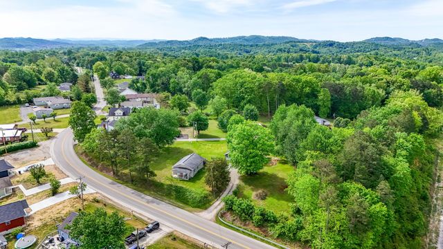 1731 W Gordon Hill Pike, Corbin, KY 40701
