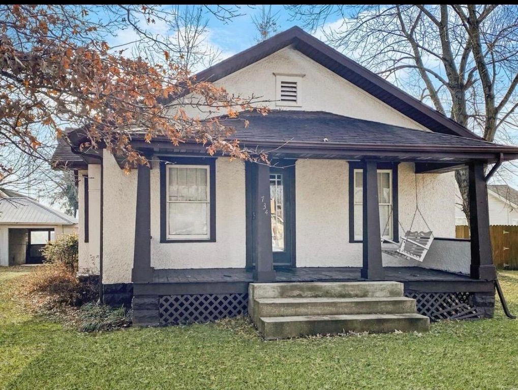 734 E Dorris Avenue, Mountain Grove, MO 65711