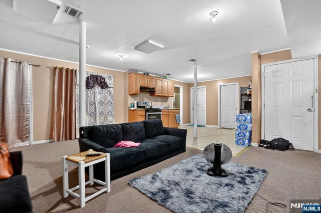 28 Clinton Place, Newark, NJ 07108