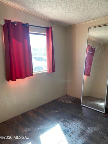 6251 N Blue Boulevard, Tucson, AZ 85743