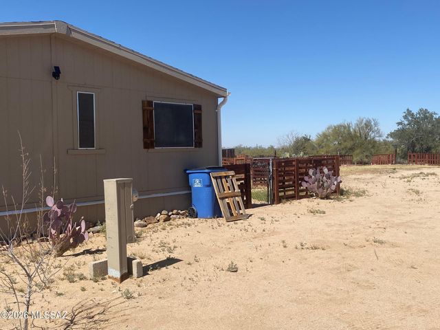 6251 N Blue Boulevard, Tucson, AZ 85743