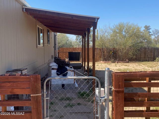 6251 N Blue Boulevard, Tucson, AZ 85743