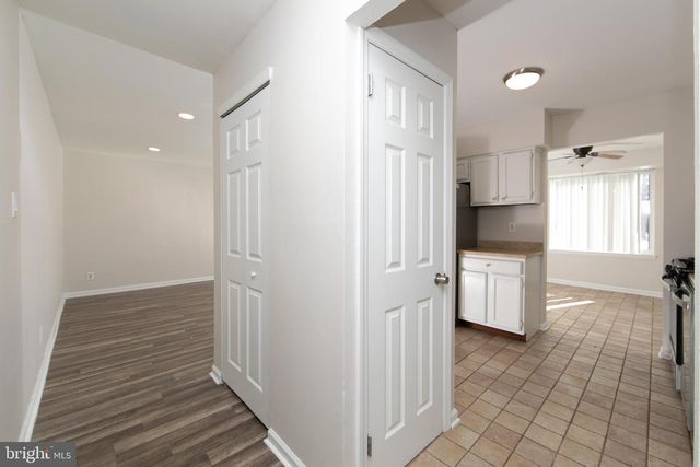 125-1 ECHELON RD, Voorhees, NJ 08043