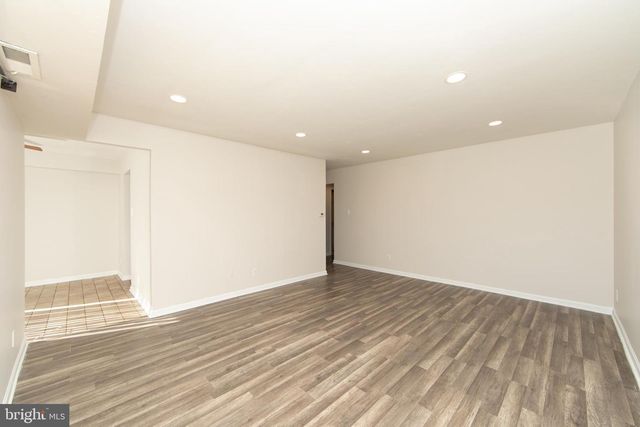 125-1 ECHELON RD, Voorhees, NJ 08043