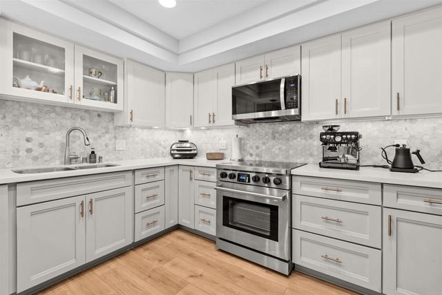 5204 Caminito Solitario, San Diego, CA 92108
