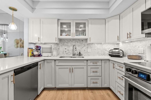 5204 Caminito Solitario, San Diego, CA 92108