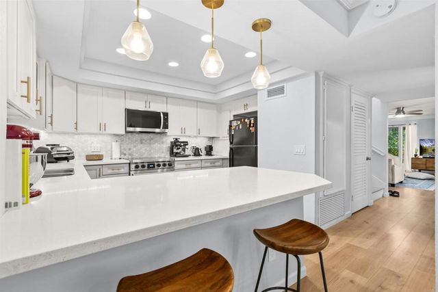5204 Caminito Solitario, San Diego, CA 92108