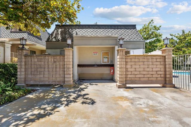 5204 Caminito Solitario, San Diego, CA 92108