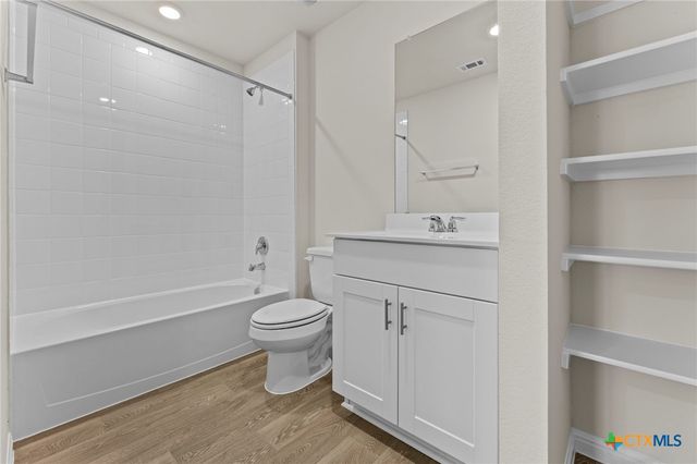 140 Raymondville Path, San Marcos, TX 78666