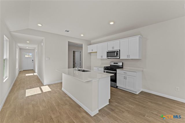 140 Raymondville Path, San Marcos, TX 78666