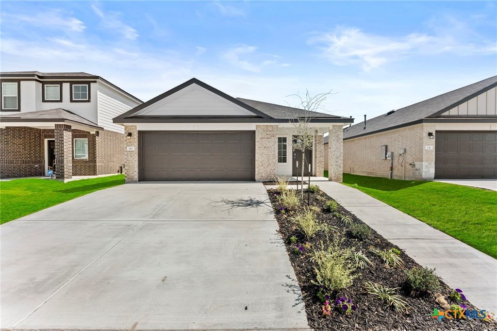 140 Raymondville Path, San Marcos, TX 78666