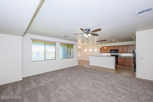 7574 E Autumn Leaf Drive, Tucson, AZ 85756