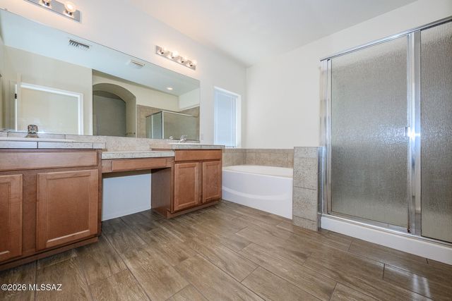 7574 E Autumn Leaf Drive, Tucson, AZ 85756