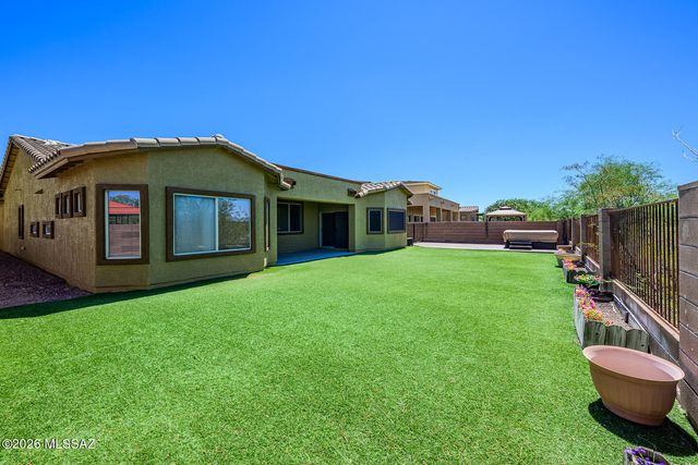 7574 E Autumn Leaf Drive, Tucson, AZ 85756