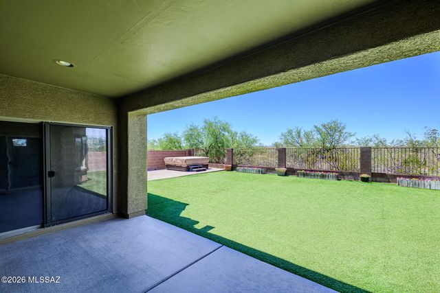 7574 E Autumn Leaf Drive, Tucson, AZ 85756
