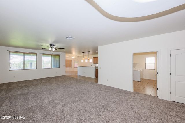 7574 E Autumn Leaf Drive, Tucson, AZ 85756