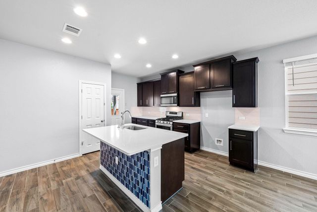 5002 Plum Peach BND 149, Austin, TX 78723