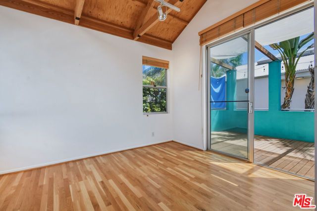 656 Angelus Place, Los Angeles, CA 90291