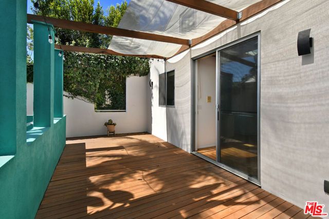 656 Angelus Place, Los Angeles, CA 90291
