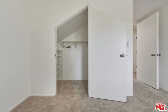 656 Angelus Place, Los Angeles, CA 90291