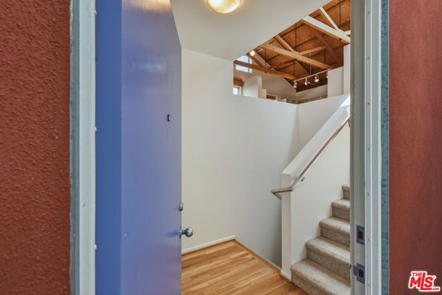 656 Angelus Place, Los Angeles, CA 90291
