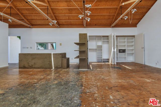 656 Angelus Place, Los Angeles, CA 90291