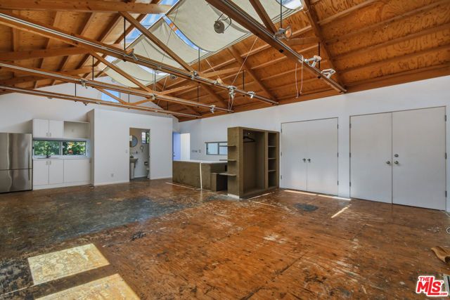 656 Angelus Place, Los Angeles, CA 90291