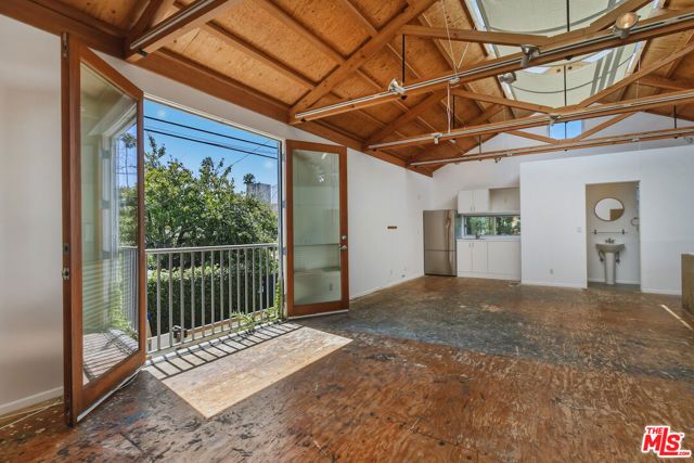 656 Angelus Place, Los Angeles, CA 90291