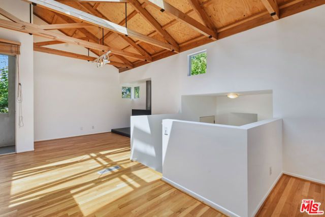 656 Angelus Place, Los Angeles, CA 90291
