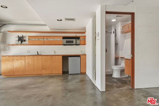 656 Angelus Place, Los Angeles, CA 90291