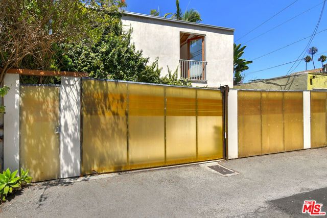 656 Angelus Place, Los Angeles, CA 90291