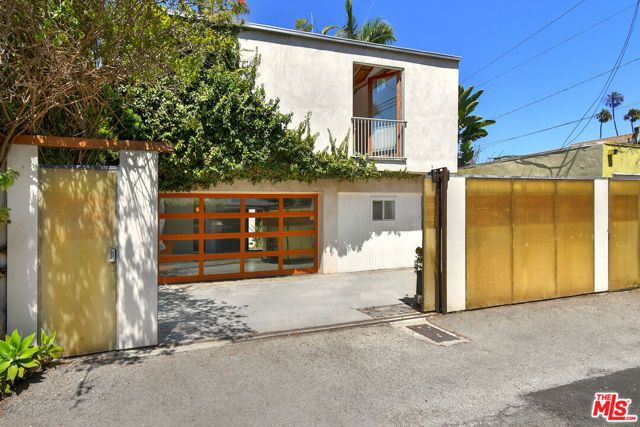 656 Angelus Place, Los Angeles, CA 90291