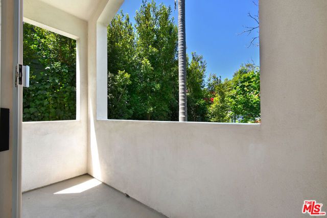 656 Angelus Place, Los Angeles, CA 90291