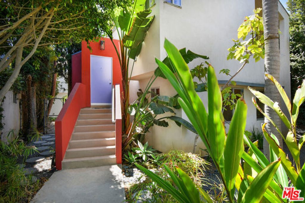 656 Angelus Place, Los Angeles, CA 90291