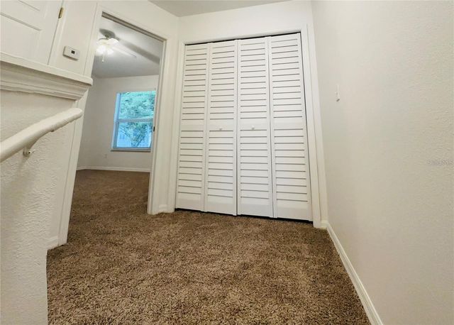 207 GOLDEN POND COURT, Valrico, FL 33594