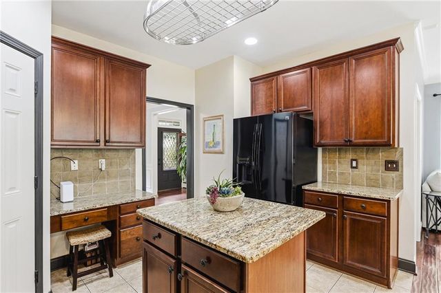 3615 High Battery Bluff NW, Acworth, GA 30101