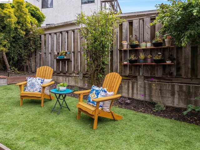 1635 Aqua Vista Rd, Richmond, CA 94805