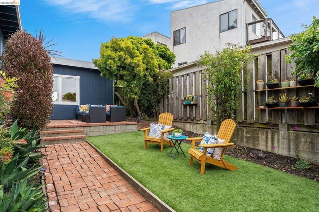 1635 Aqua Vista Rd, Richmond, CA 94805