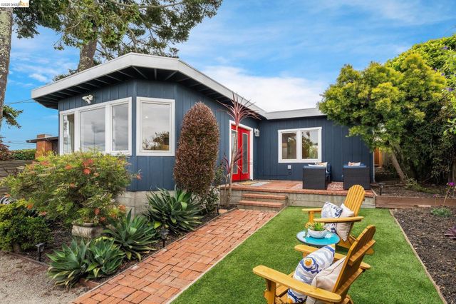 1635 Aqua Vista Rd, Richmond, CA 94805