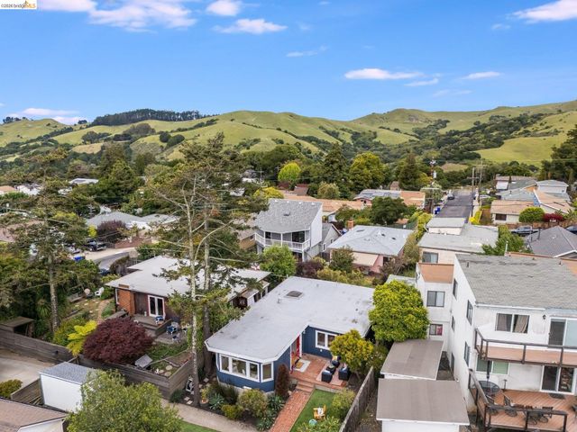 1635 Aqua Vista Rd, Richmond, CA 94805