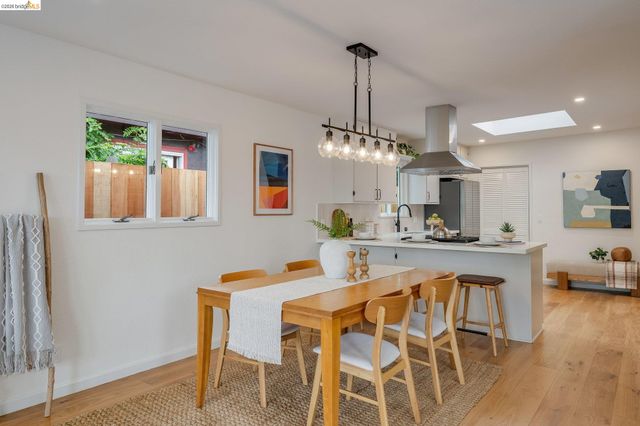 1635 Aqua Vista Rd, Richmond, CA 94805