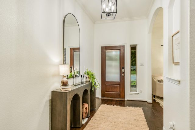 4063 Flowstone LN, Round Rock, TX 78681