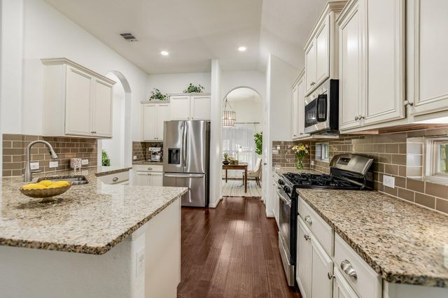 4063 Flowstone LN, Round Rock, TX 78681