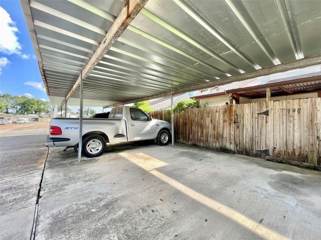 7840 Bateman Lane, Houston, TX 77088