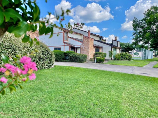 7840 Bateman Lane, Houston, TX 77088