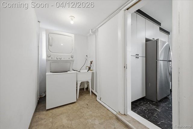 2455 Ivanhoe Drive, West Bloomfield Charter Township, MI 48324