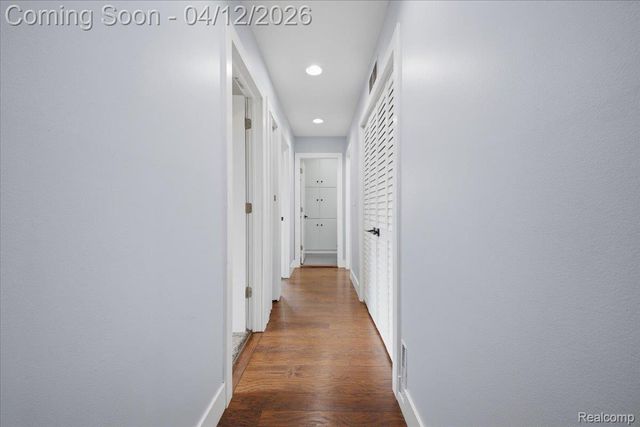 2455 Ivanhoe Drive, West Bloomfield Charter Township, MI 48324