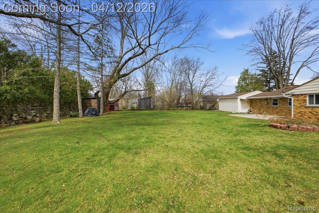 2455 Ivanhoe Drive, West Bloomfield Charter Township, MI 48324