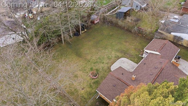 2455 Ivanhoe Drive, West Bloomfield Charter Township, MI 48324