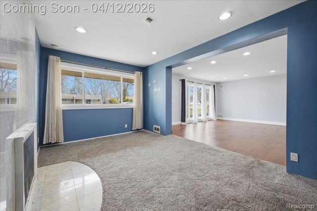 2455 Ivanhoe Drive, West Bloomfield Charter Township, MI 48324